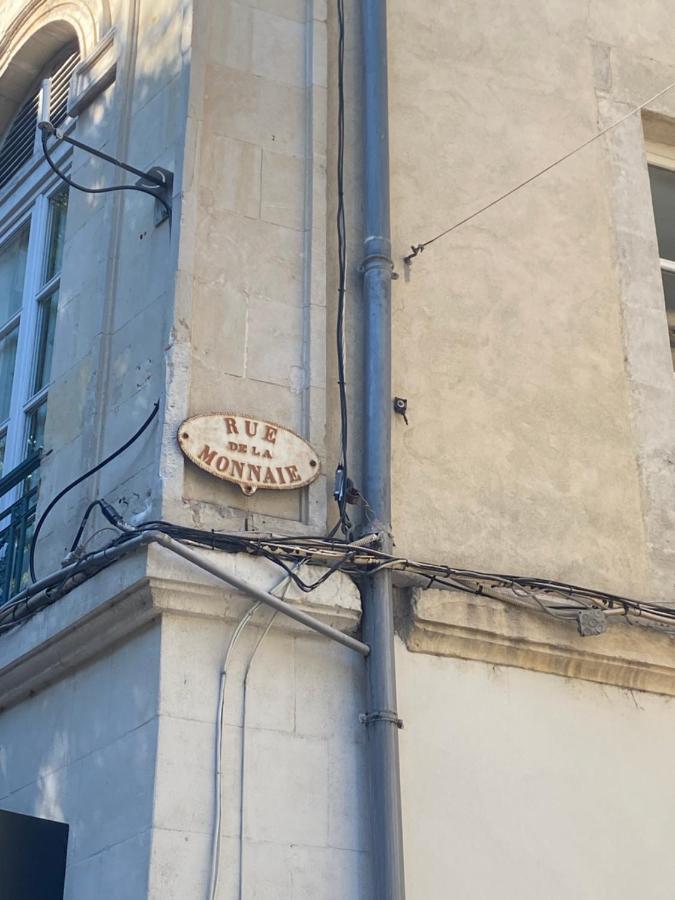 La Halte Des Arenes De Nimes Appartement De Charme Terracotta Exterior photo
